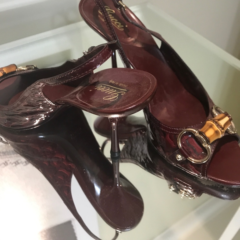 Gucci ruby red heels strap back